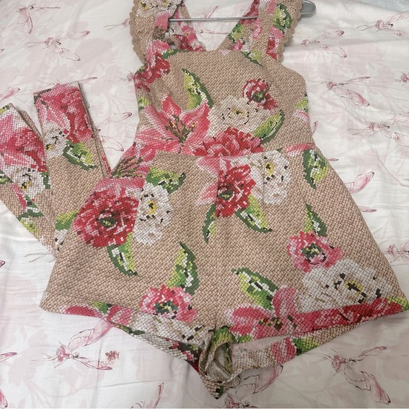 NWOT FARM Rio Womens Floral Open Crossed Back Strap Frills Romper - S - Picture 13 of 16